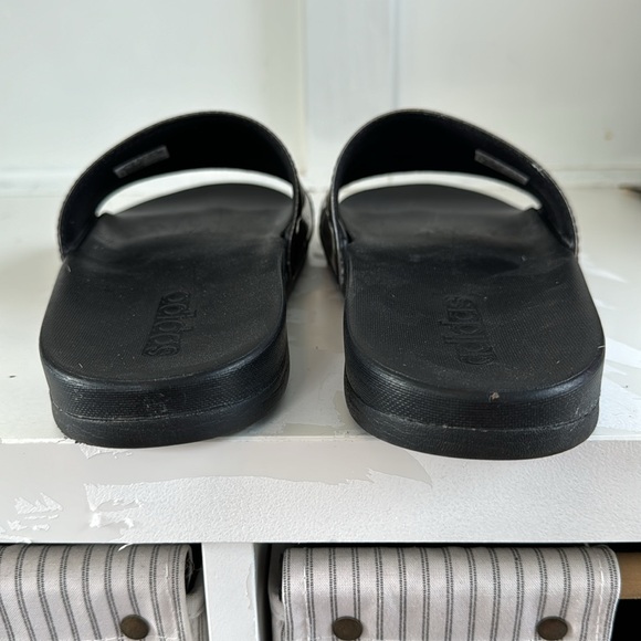Women's adidas slides 10 - Picture 3 of 4